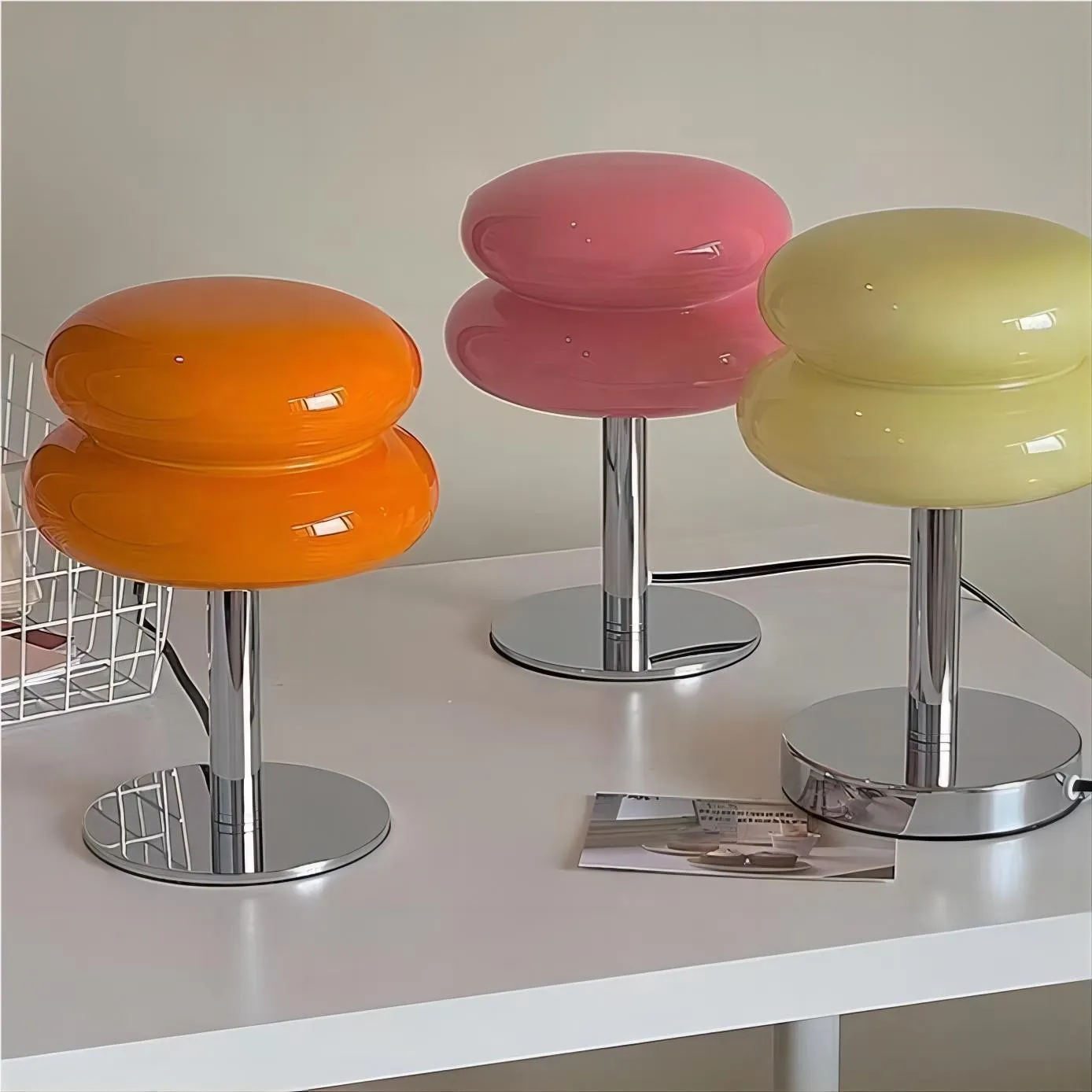 Bauhaus Lollipop Ripple Glass Table Lamp S27