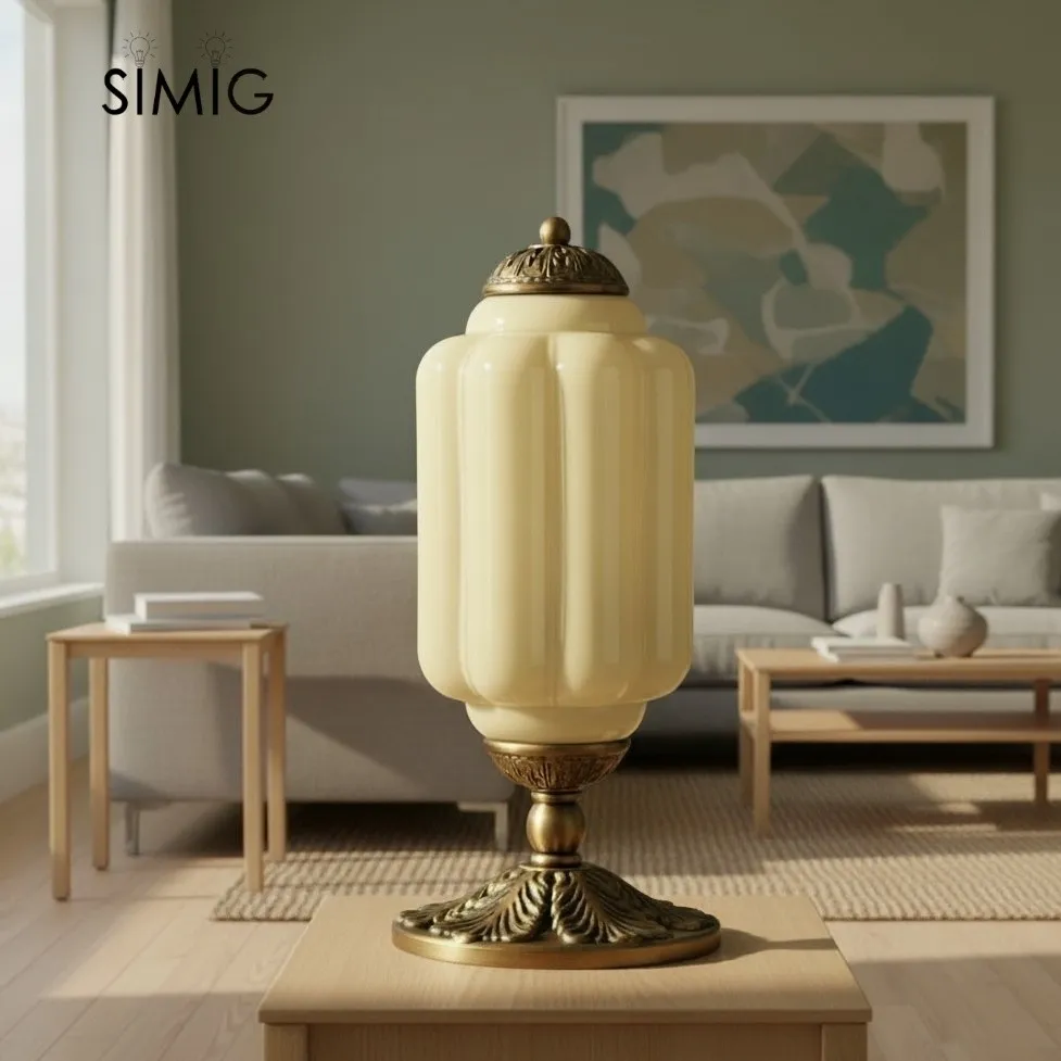 Eloise Curved Glass Retro Table Lamp - Vintage Bedside Lighting G71