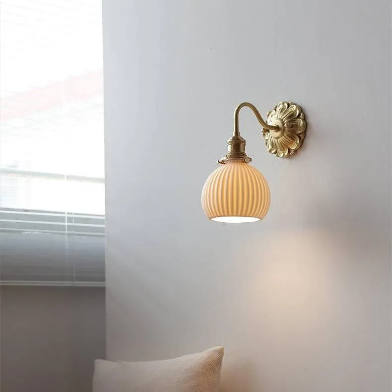 Elegant Ceramic and Brass Wall Sconce for Living Room and Hallway T432