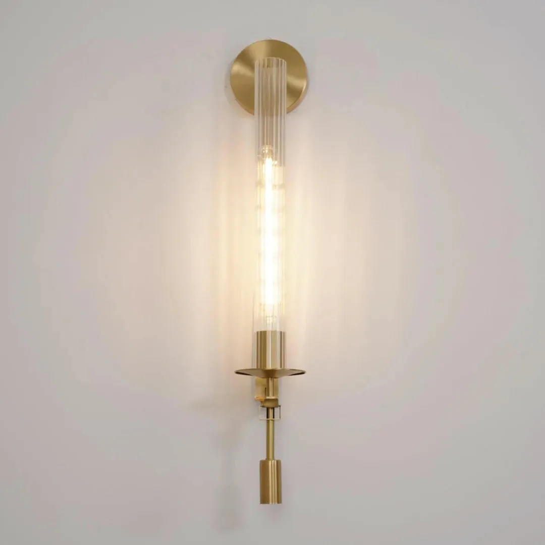 Ribbed Glass Wall Lamp with Slim Metal Base – Classic Meets Modern S229