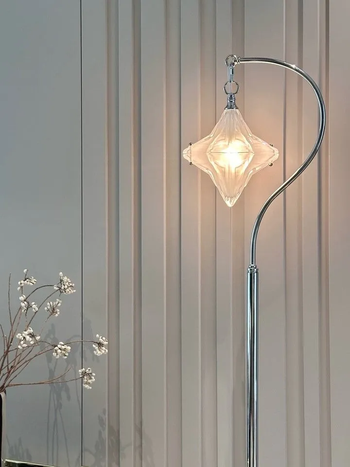 Art Deco Star Floor Lamp - Modern Standing Lamp for Living Spaces - Astris Orion T438