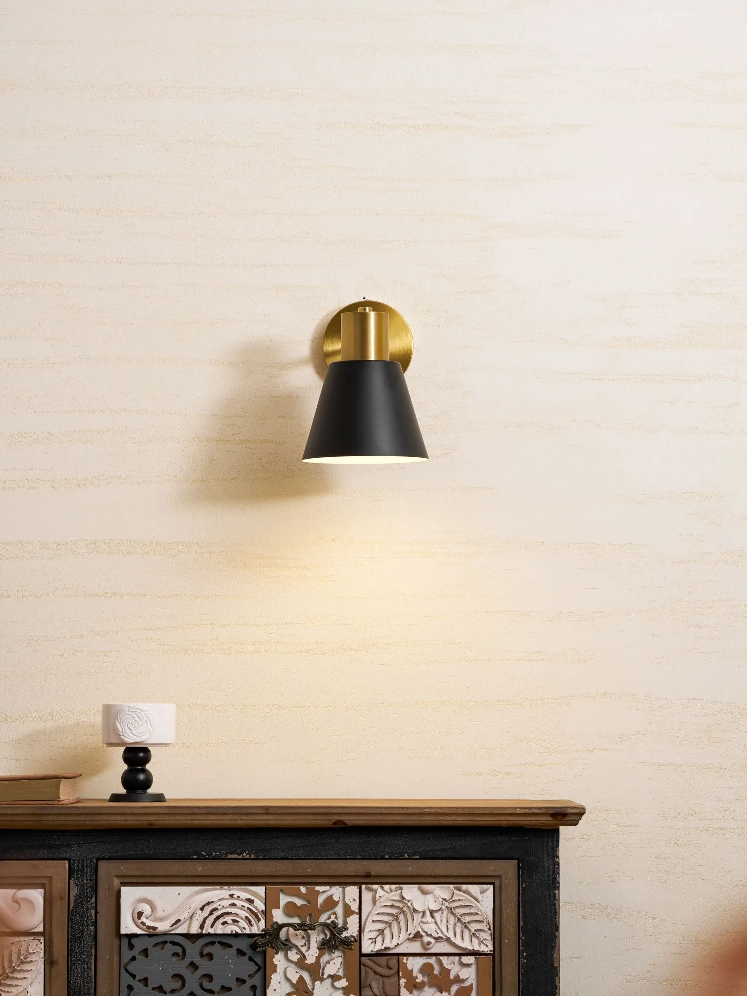 Adjustable Armed Wall Lamp T1597