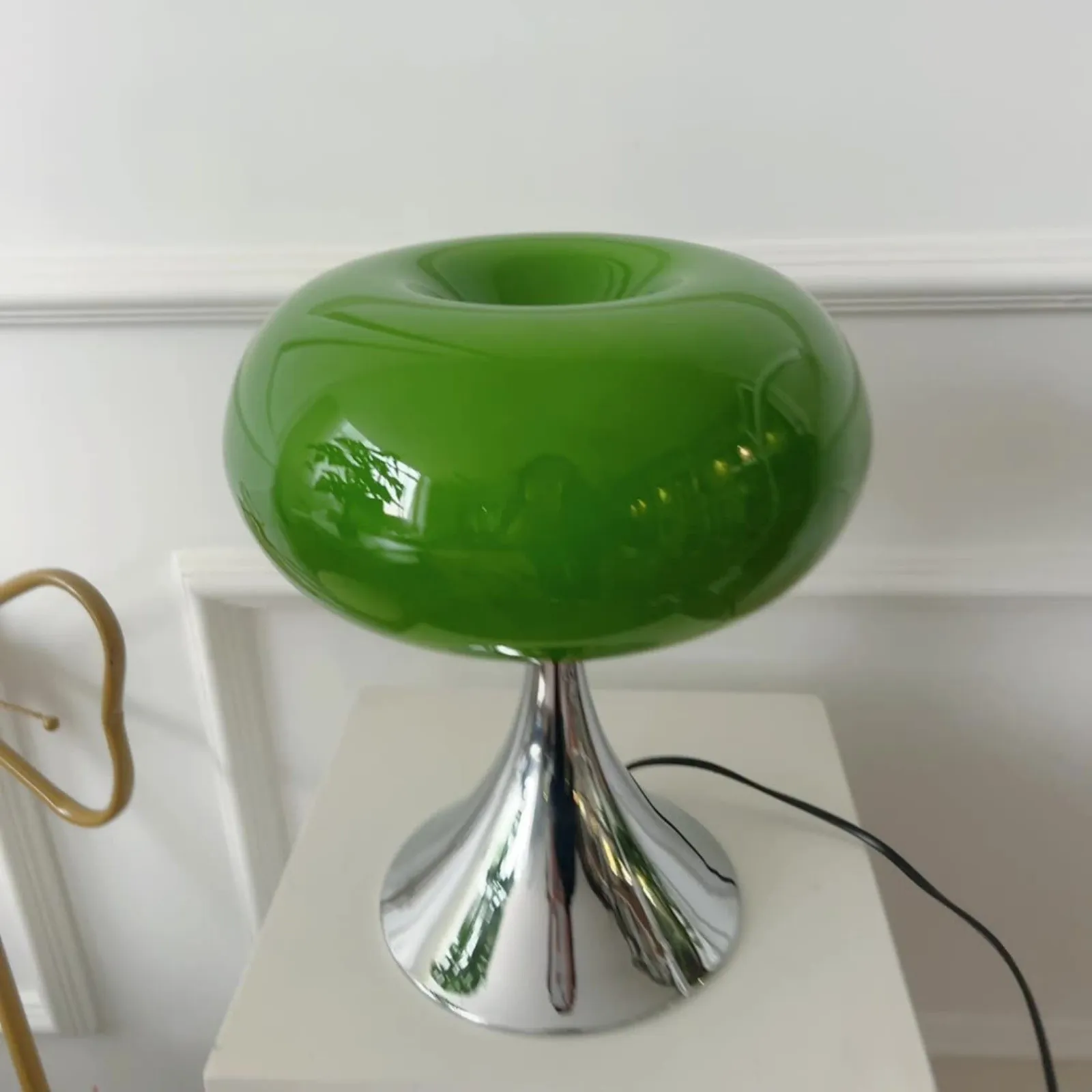 Lollora Bauhaus Apple Glass Table Lamp — Modern Desk & Bedside S171