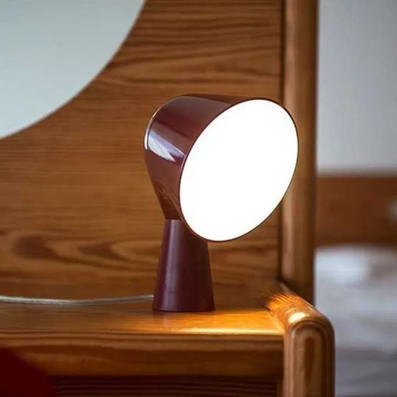 Binic Table Lamp