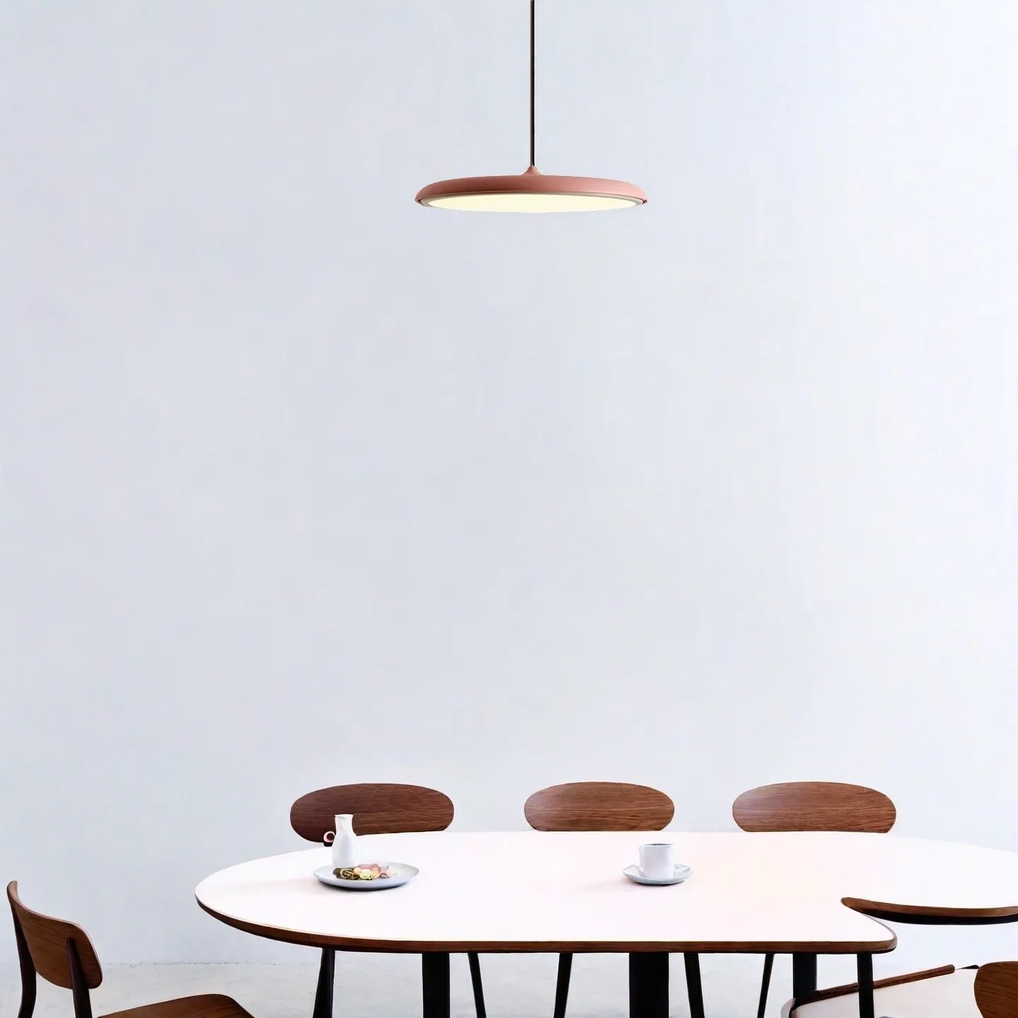 Modern Metal Saucer Pendant Light – Slim Design with LED Lighting M45