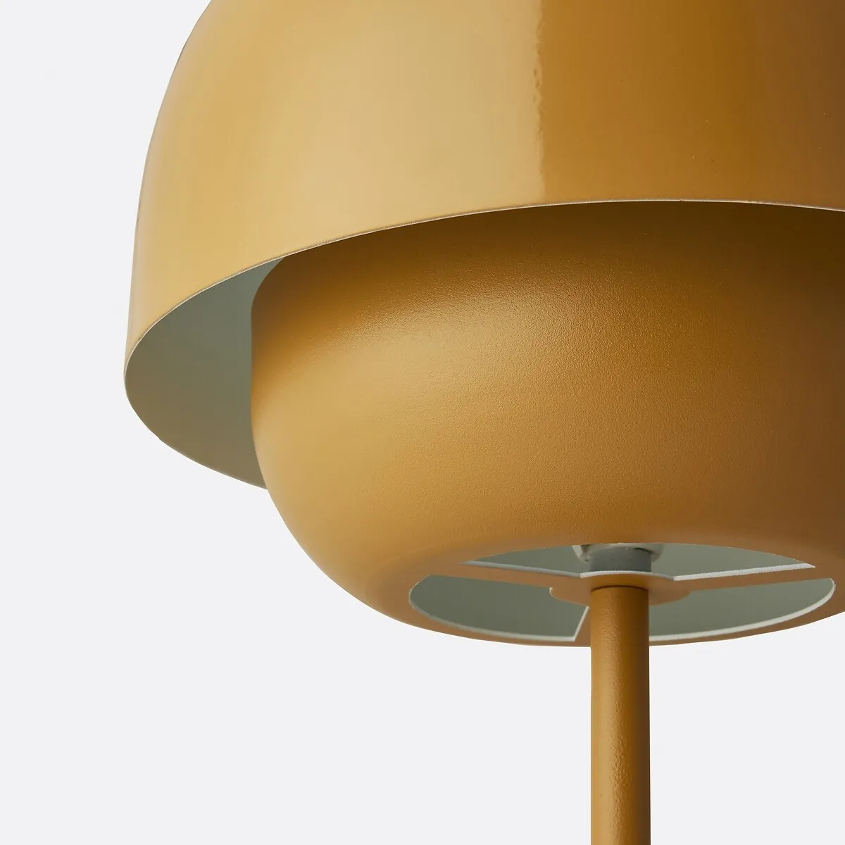 Clinco Minimalist Metal Dome Lamp ‑ Ambient Glow for Side Table S246