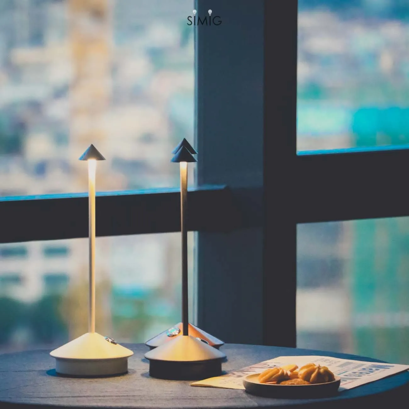 Glimma Rechargeable LED Table Lamp - Modern Portable Lamp for Living Room