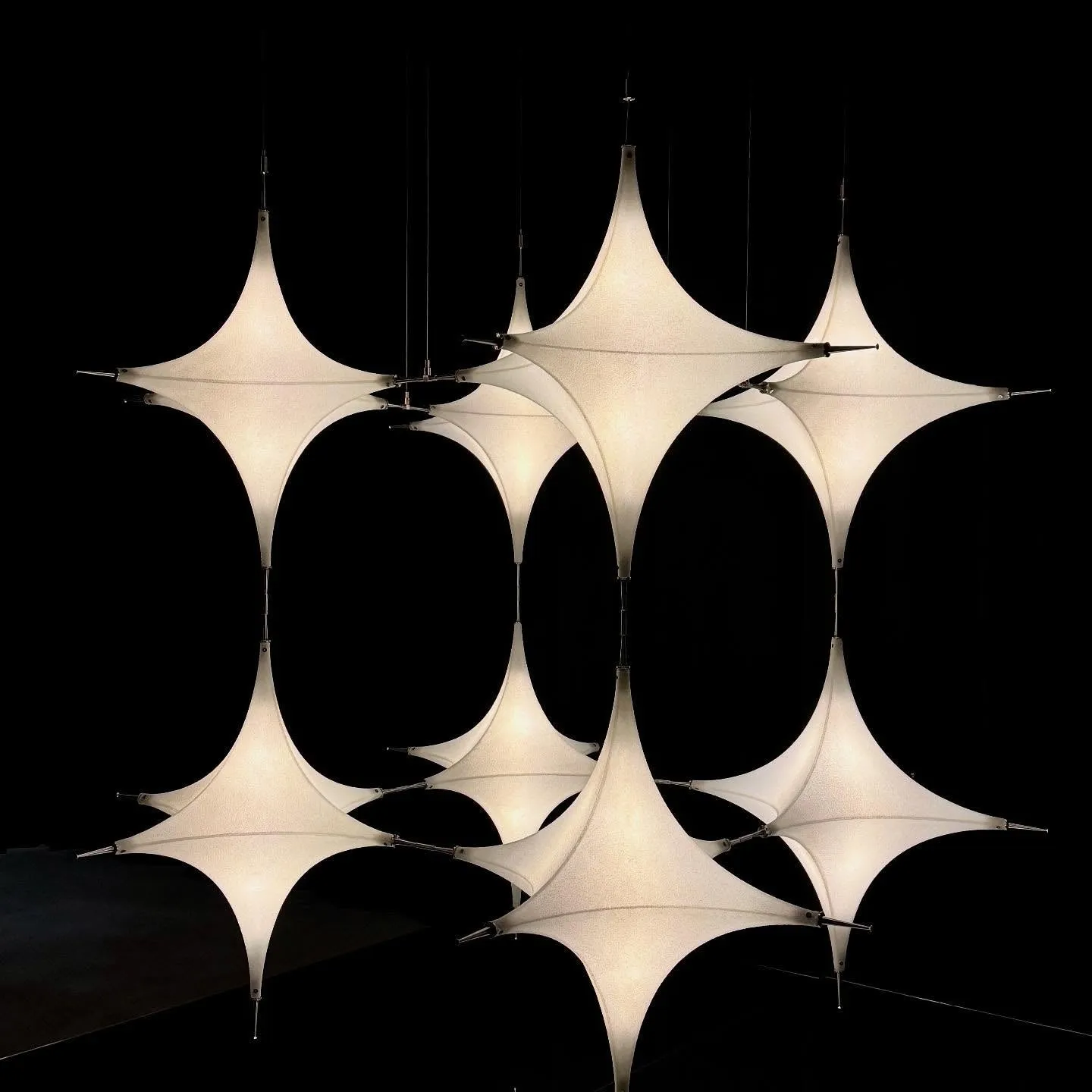Polar Chandelier T1927