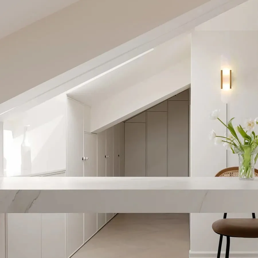 Alabaster Elongated Plug In Wall Lamp M135