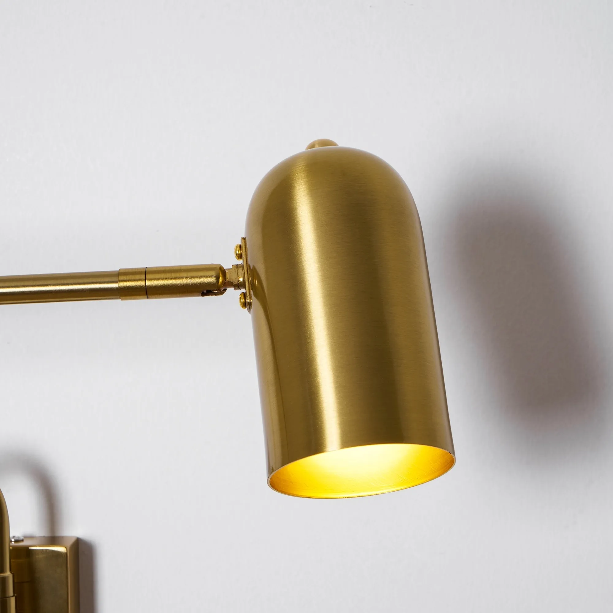 Adjustable Arm Plug In Wall Lamp T1595
