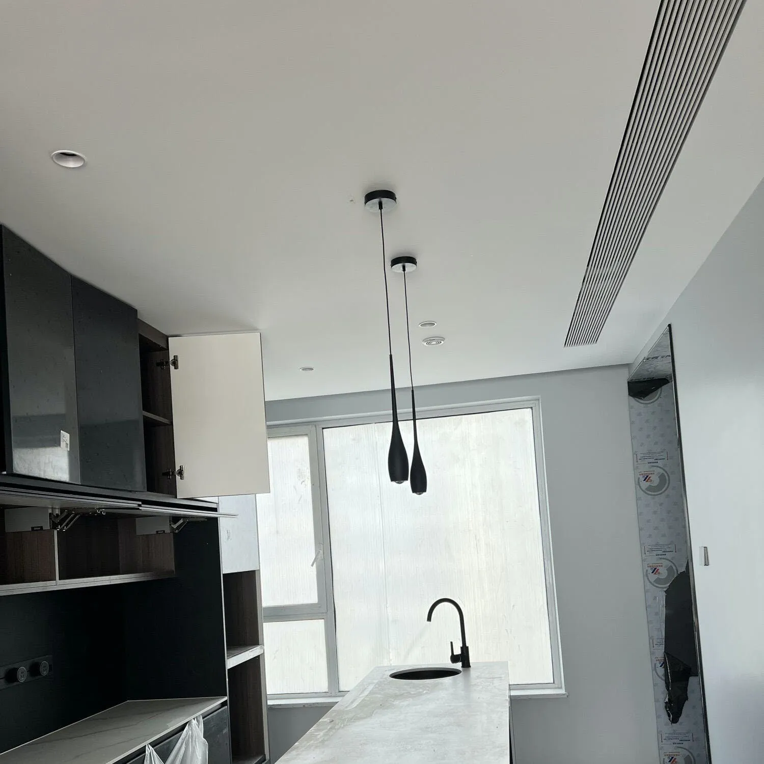 Minimalist Water Drop Pendant Light S75