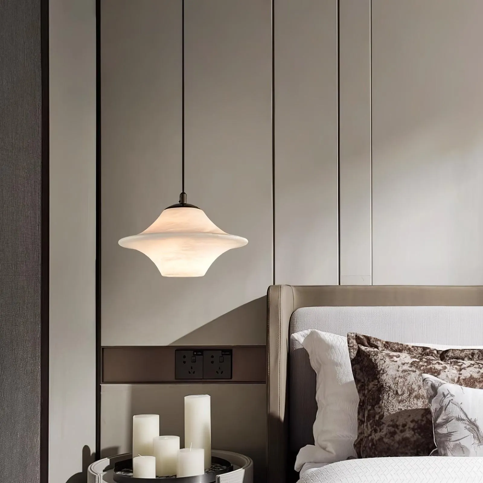 Saucer Alabaster Pendant Light M413