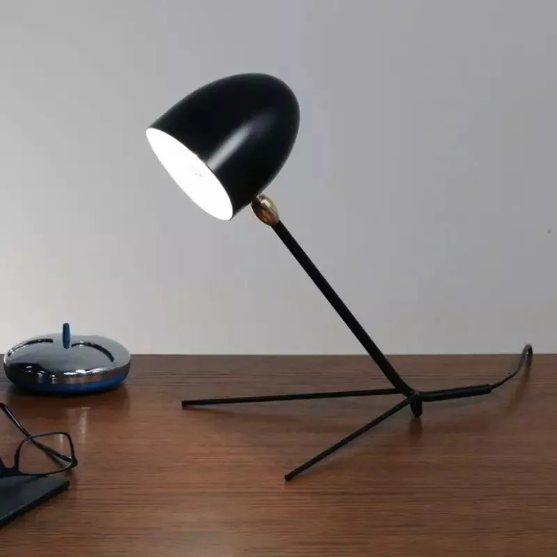 Solavo Tripod Table Lamp - Modern Minimalist Metal Design for Desk
