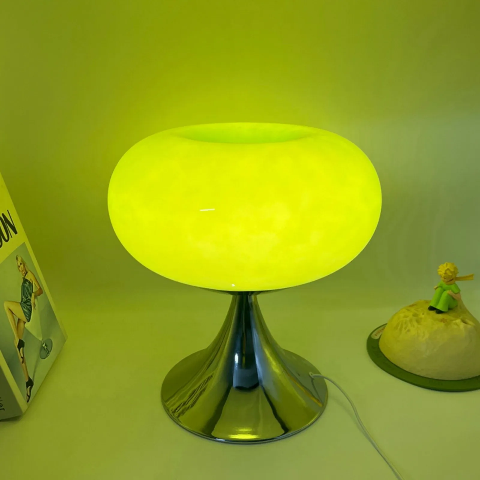 Lollora Bauhaus Apple Glass Table Lamp — Modern Desk & Bedside S171
