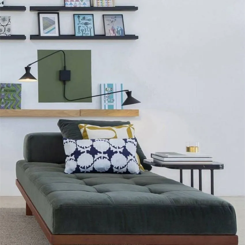 Concise Black Wall Lamp