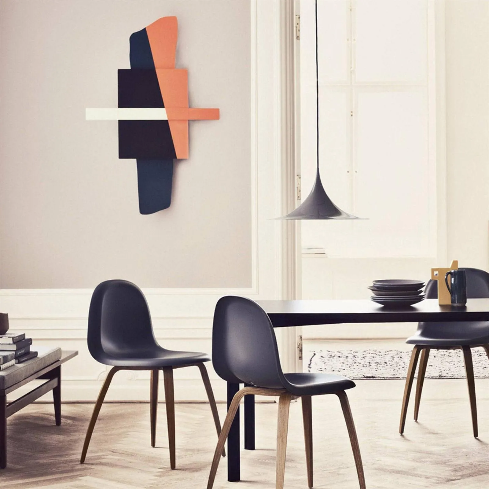 Modern Horn Pendant Light – Metal Design for Dining Room