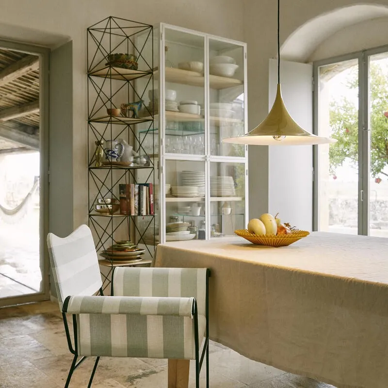 Modern Horn Pendant Light – Metal Design for Dining Room