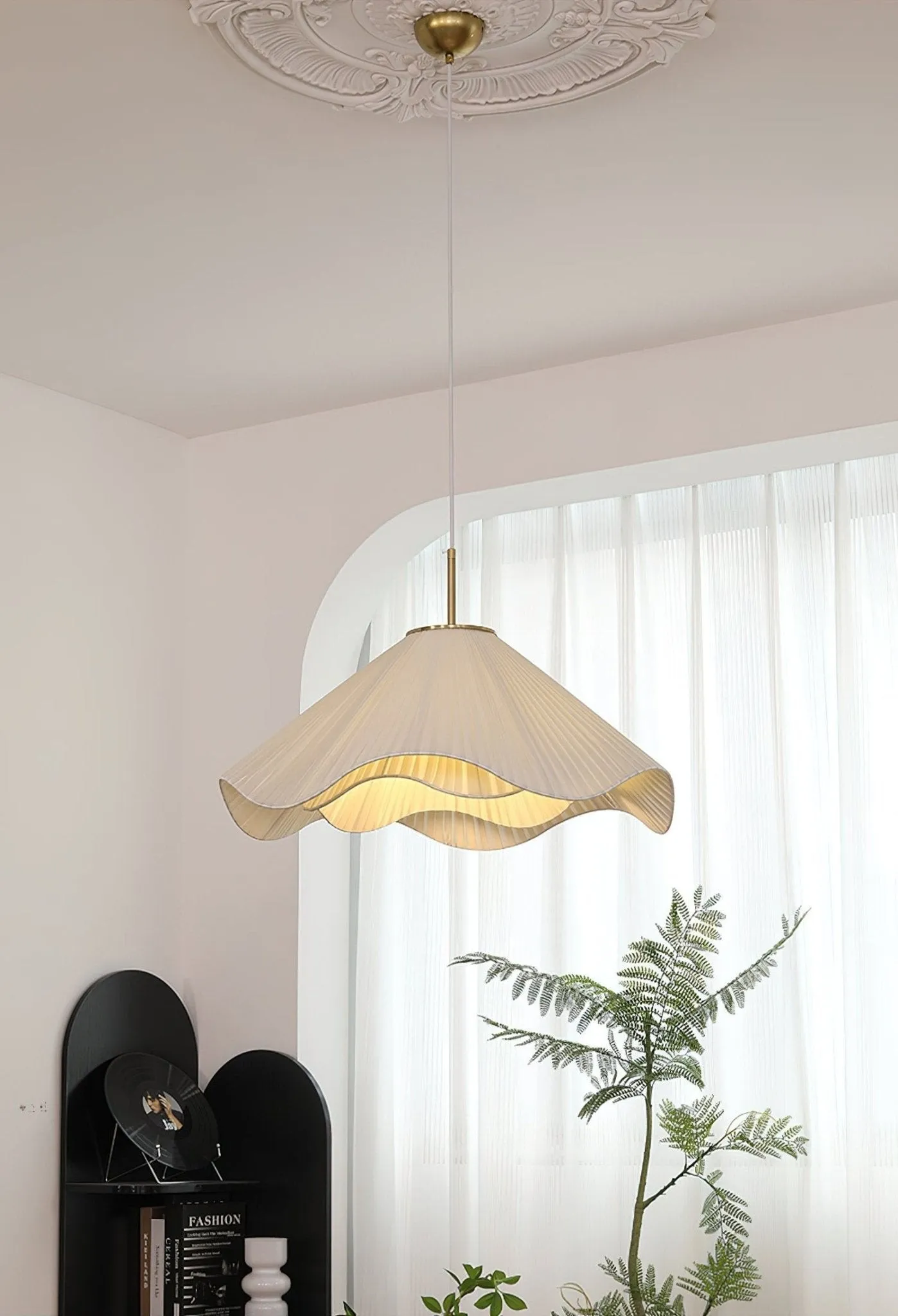 Nordic Cream Style Floral Pendant Lamp M458