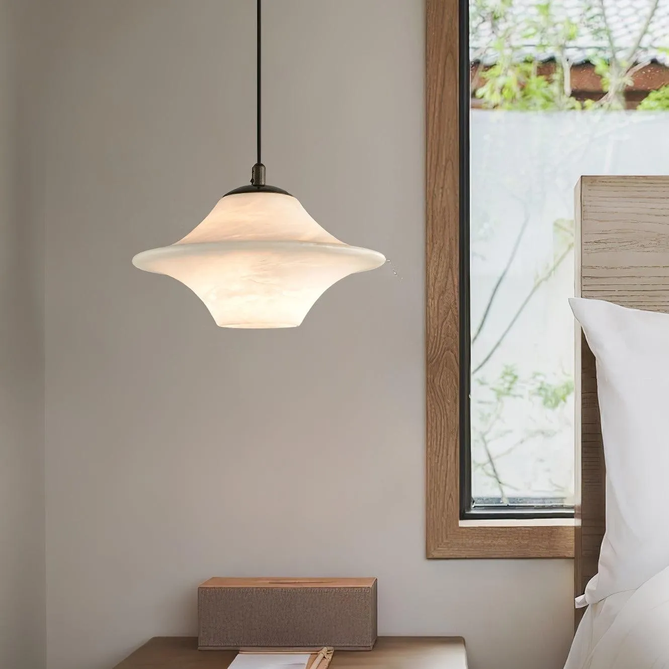 Saucer Alabaster Pendant Light M413