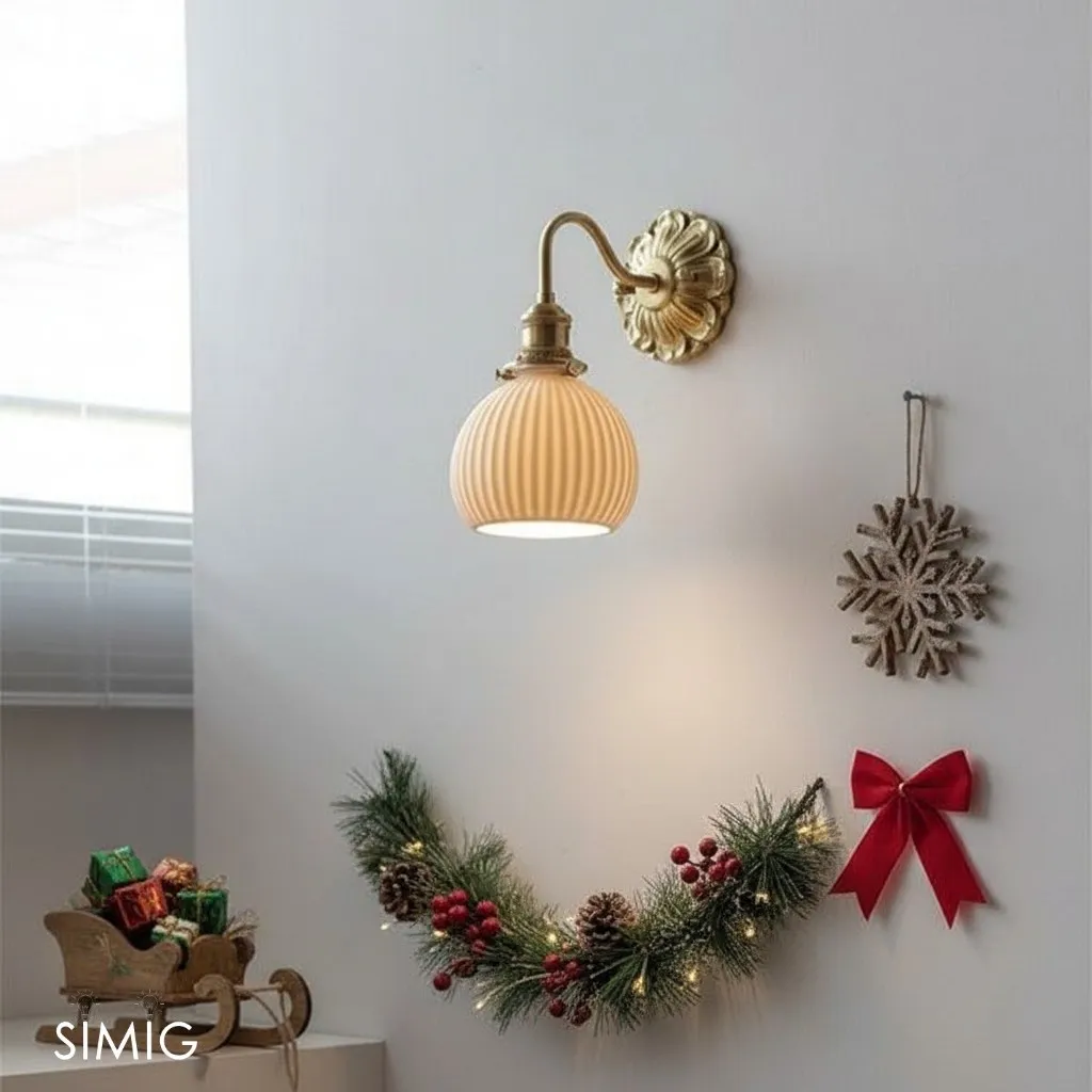 Elegant Ceramic and Brass Wall Sconce for Living Room and Hallway T432