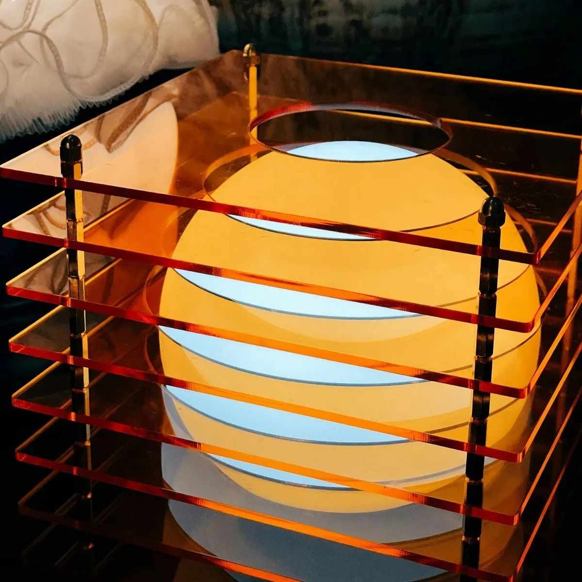 Geometric Moon Cube Lamp – Atmospheric luminous sphere S252