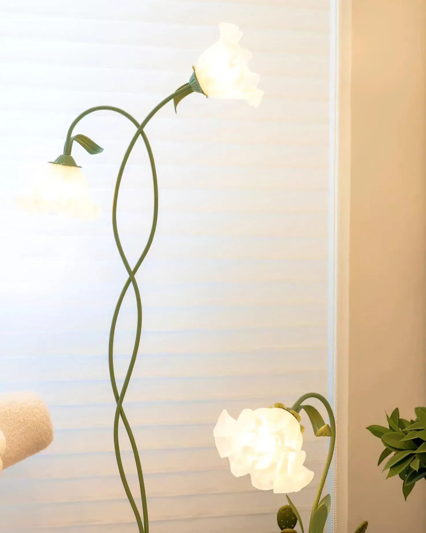 Creative Multi-Head Winding Flower Shape Floor Lamp M75