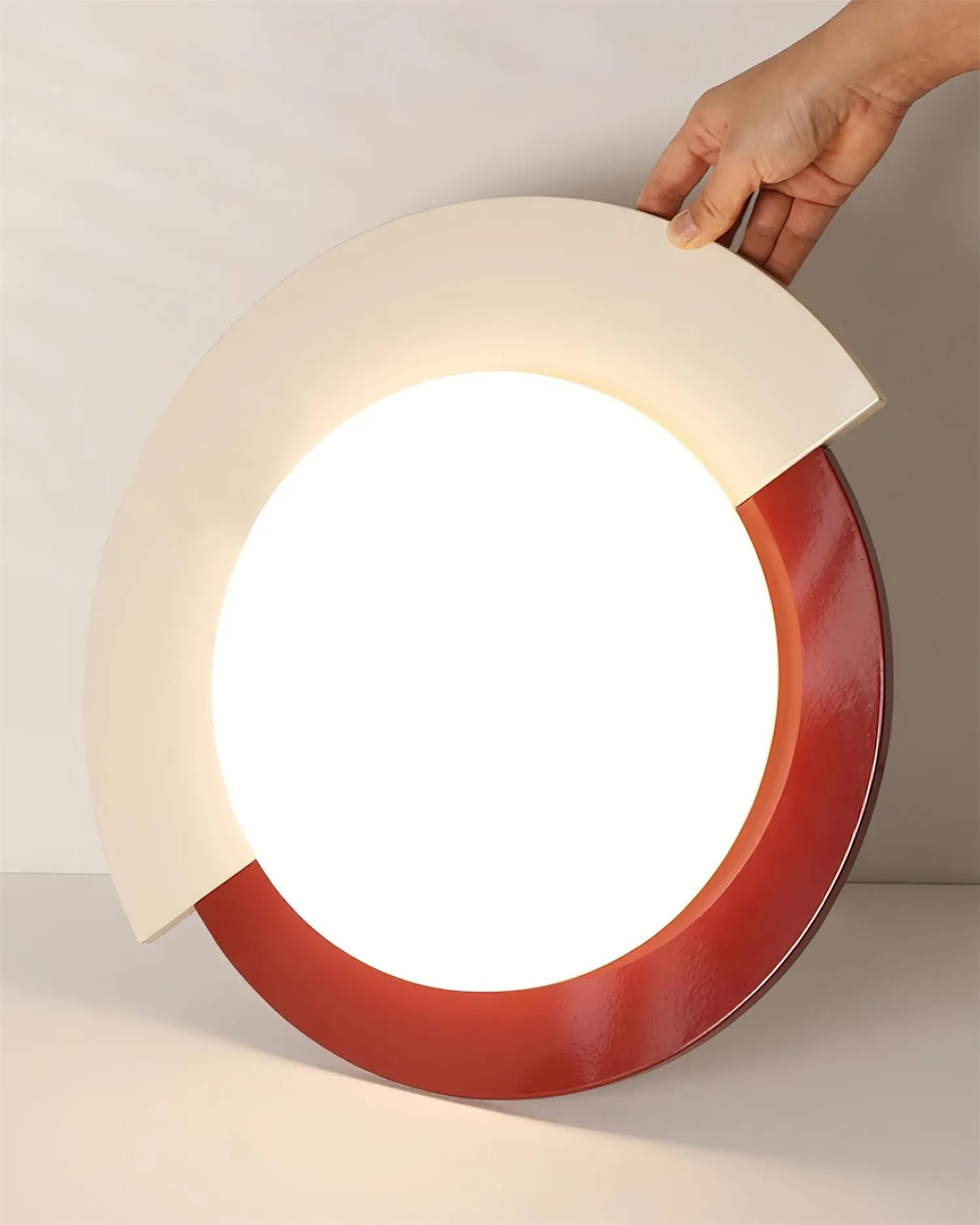Red And White Round Ceiling Light M102