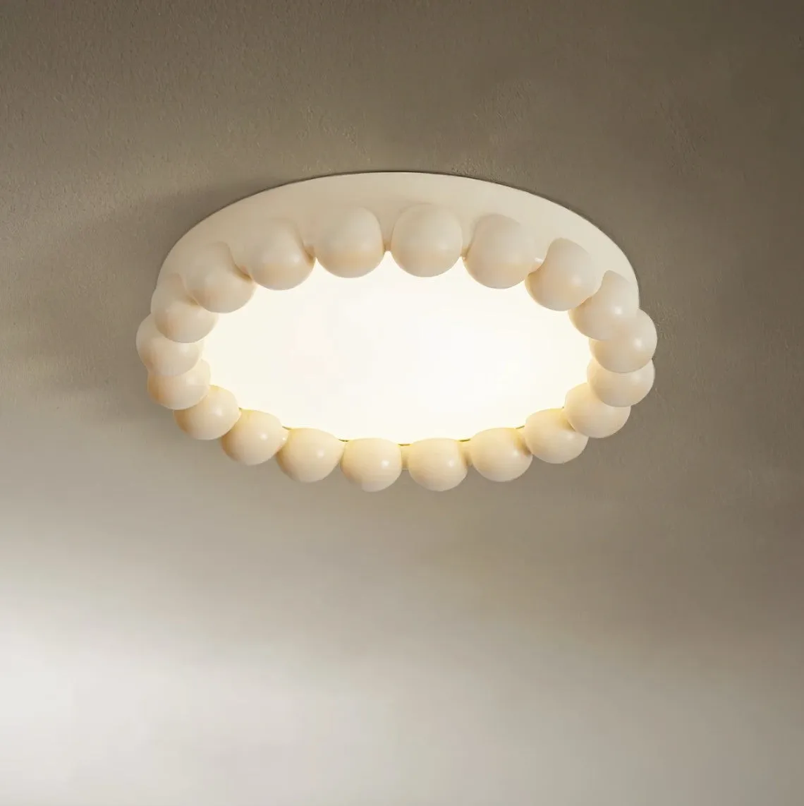 Sleek Flush Resin Ceiling Lamp — Comfortable Ambient Light S218