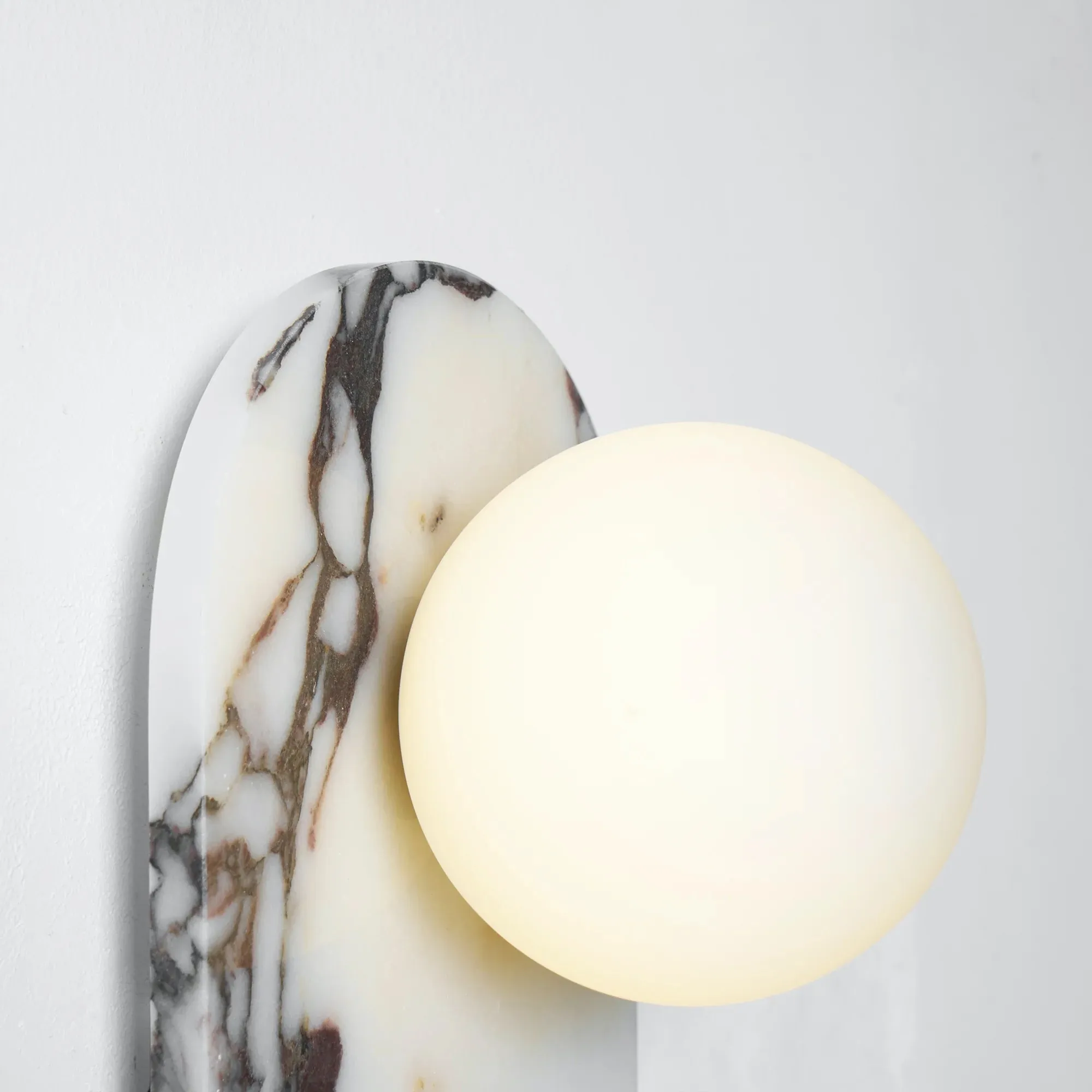 Vinbrea Modern Accent Wall Lamp – Marble Body Design for Living Room or Bedroom T1208