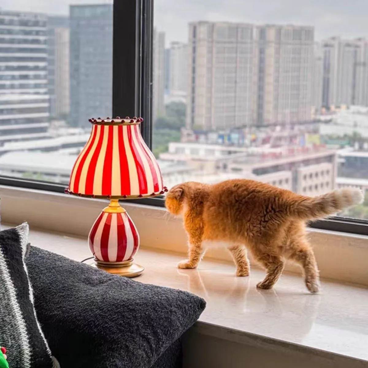 Festilo Circus-Style Metal Table Lamp — Vintage Living Room Accent S278