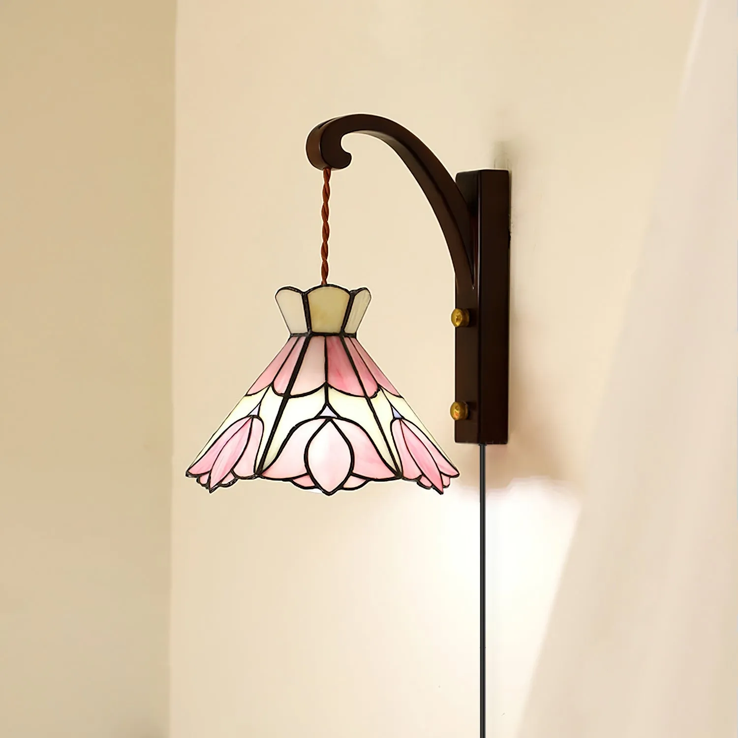 Serena Tiffany Plug In Wall Lamp T1284