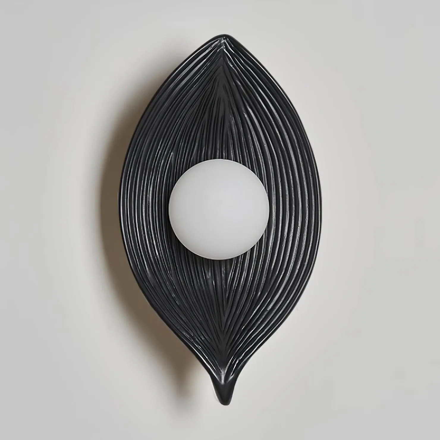 Contemporary Nordic Leaf Resin Wall Light M268