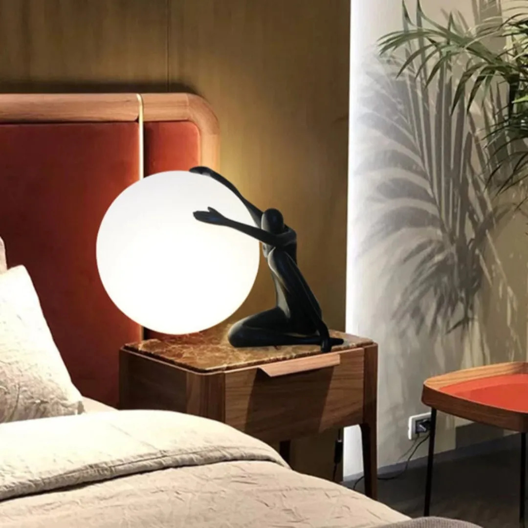 Humanoid Ball Holding Table Lamp M583