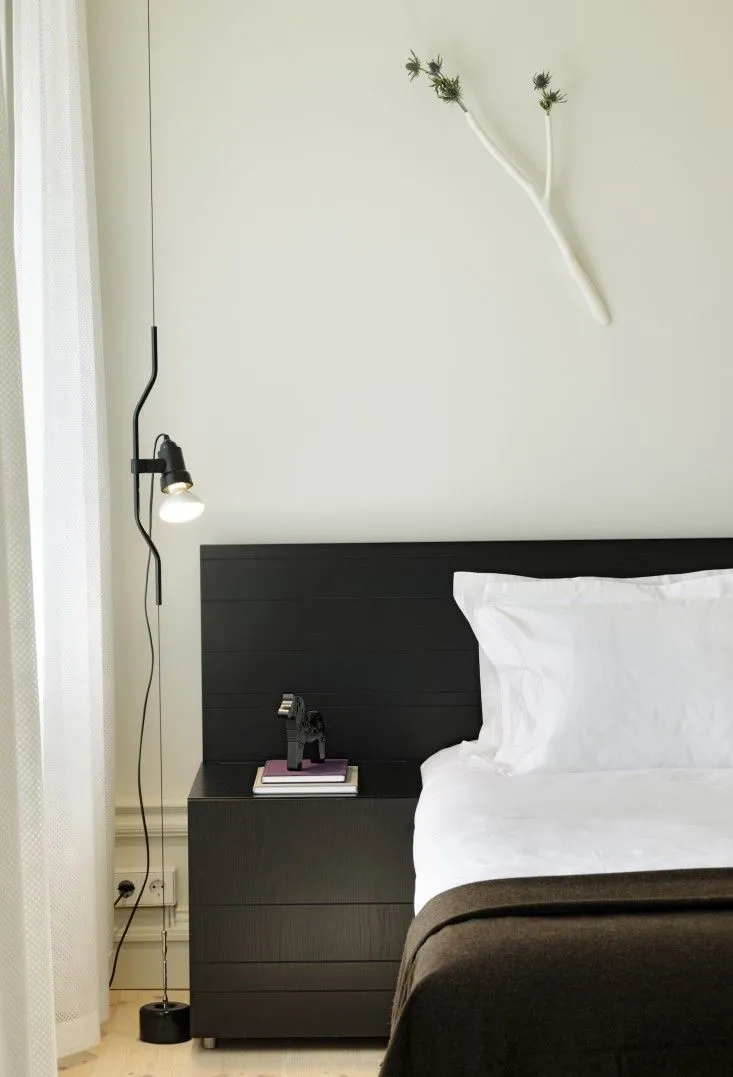 Fluxo Ceiling Lamp - Adjustable Design Lamp for Bedroom