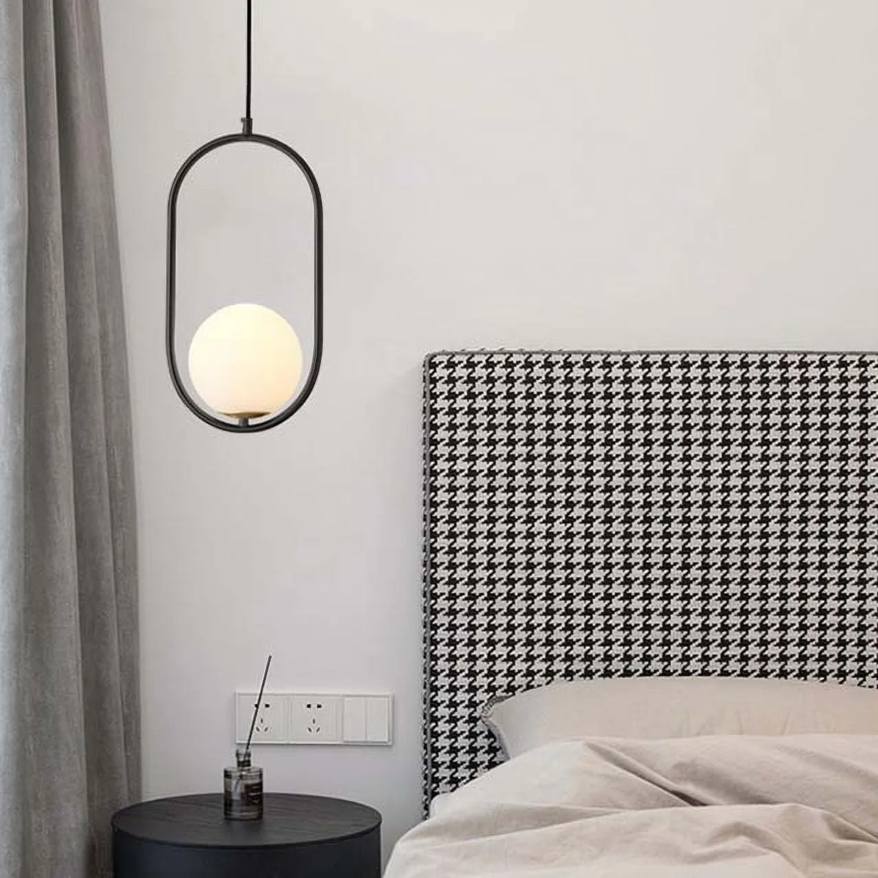 Halozen Pendant Lamp - Elegant Metal and Glass Pendant for Living Room