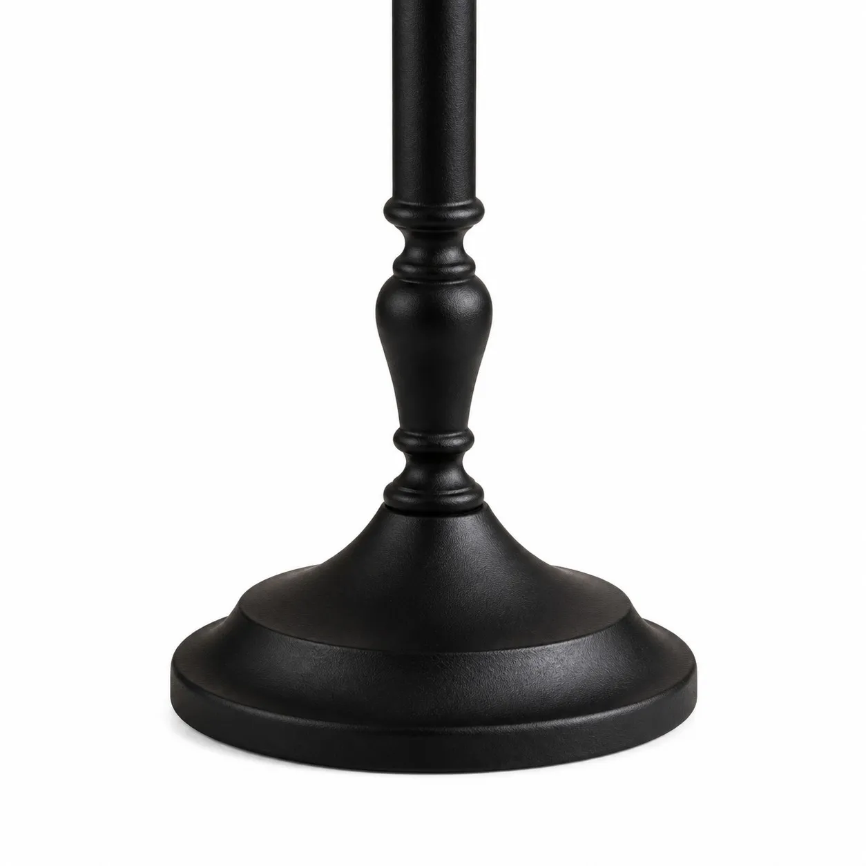 Close view of the black round lamp base