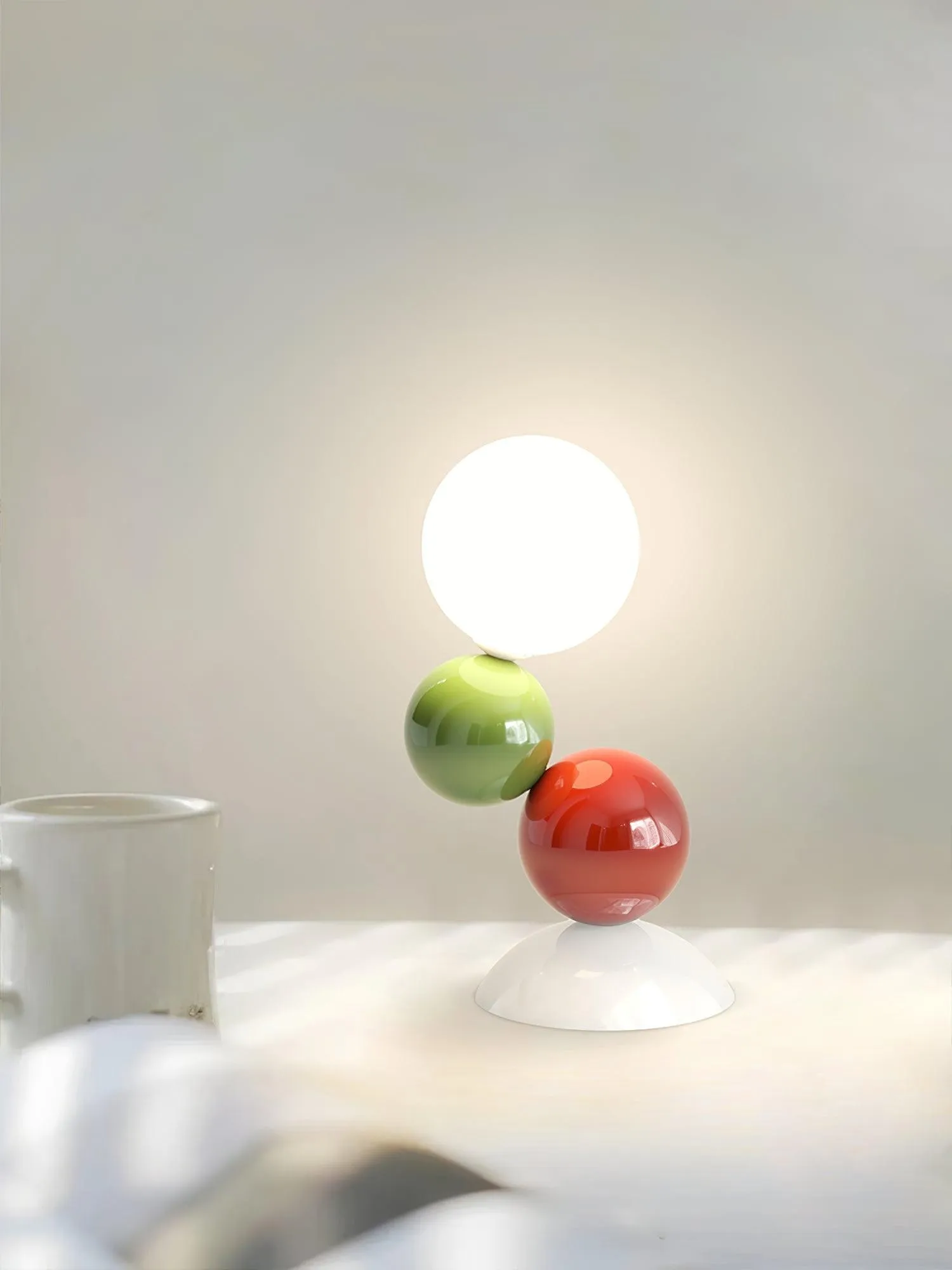 Colorful Design Acrylic Ball Table Lamp M101
