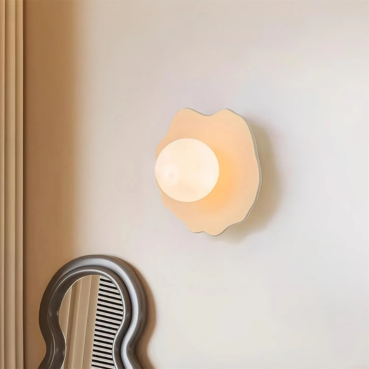 Nordic Flower Shape Wall Lamp M106