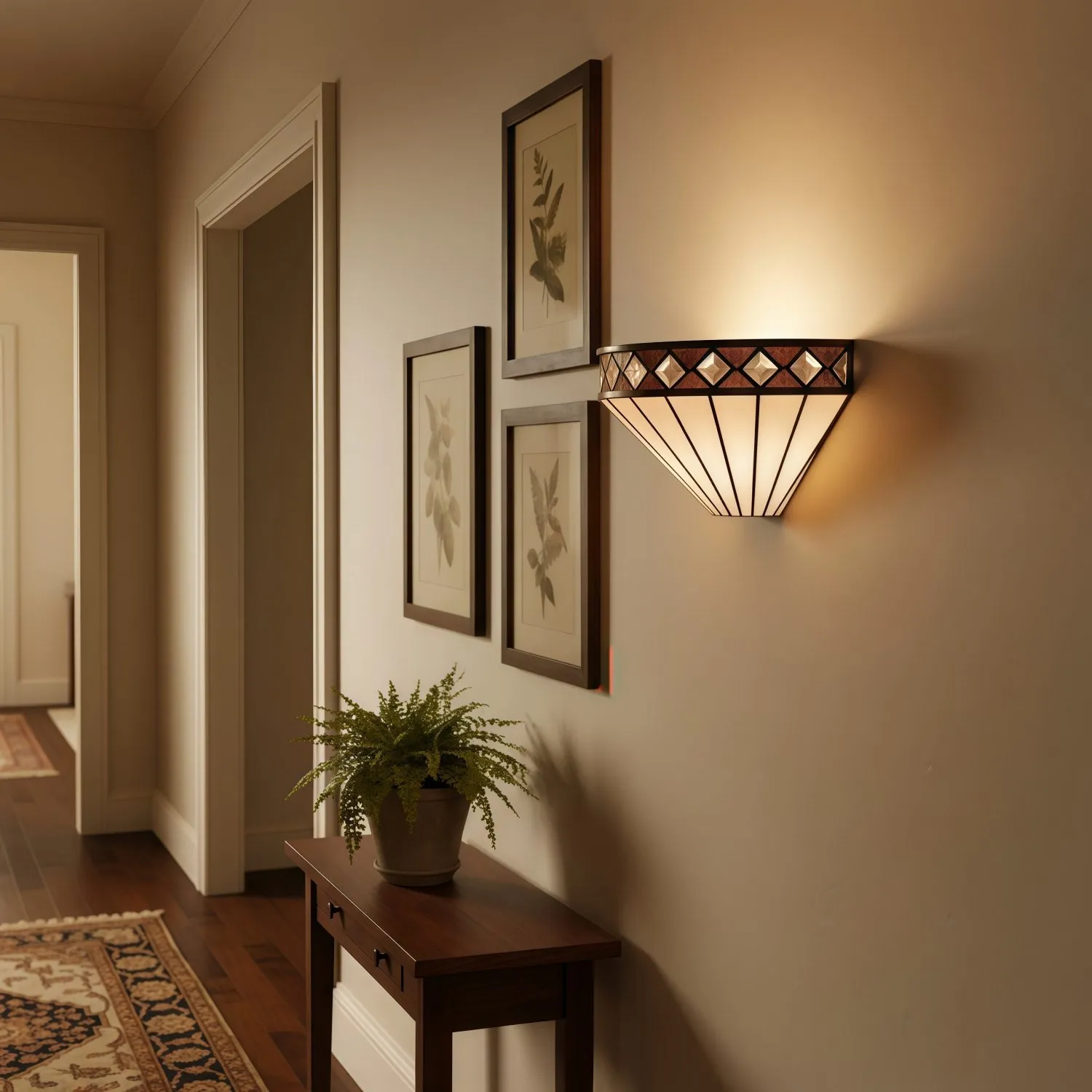 TF Fargo Diamond Motif Wall Light – Decorative Home Lighting T636