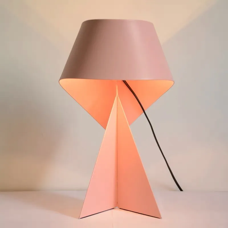 AIR Table Lamp