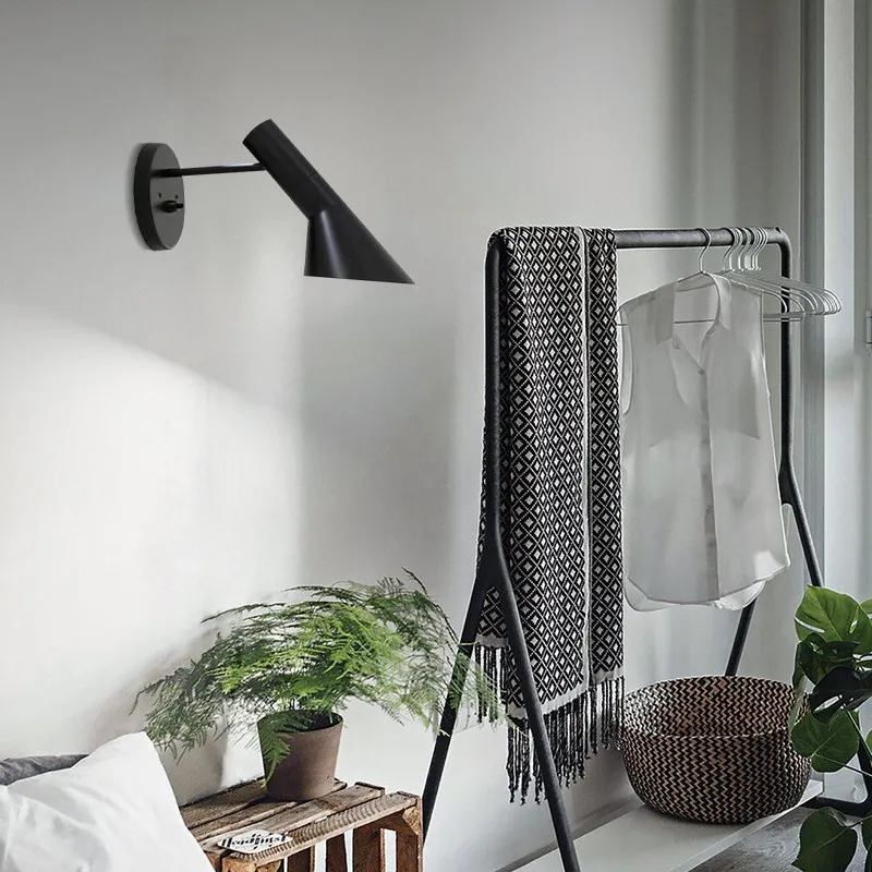 Metal Design Bedroom Wall Lamp S19