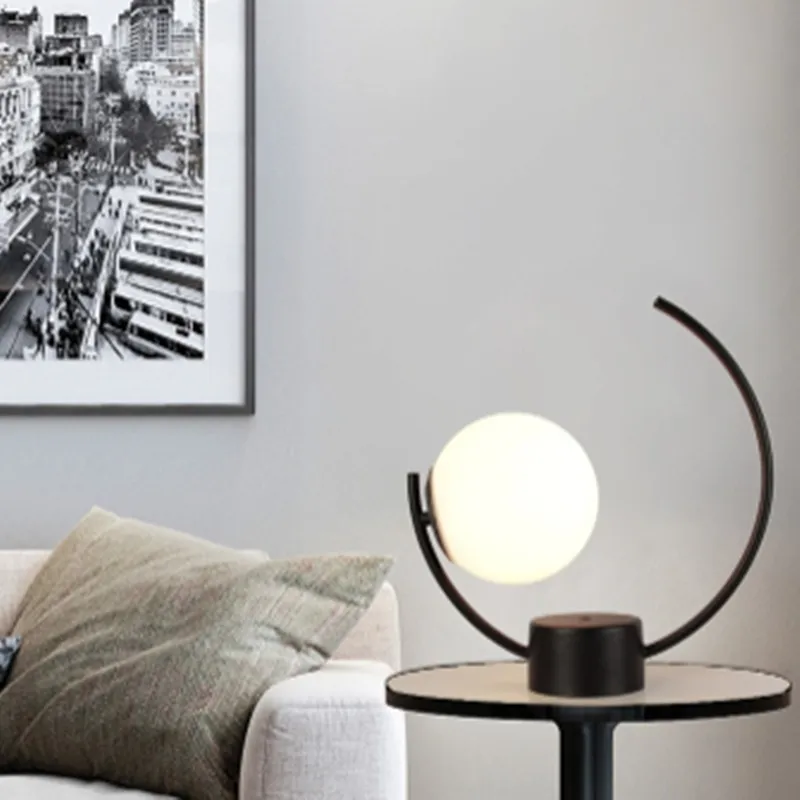 SWING Ball Table Light