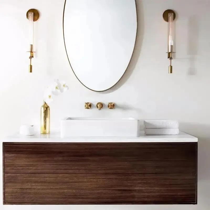 Ribbed Glass Wall Lamp with Slim Metal Base – Classic Meets Modern S229
