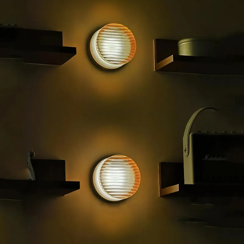 Modern Indoor/Outdoor LED Wall Lamp M36