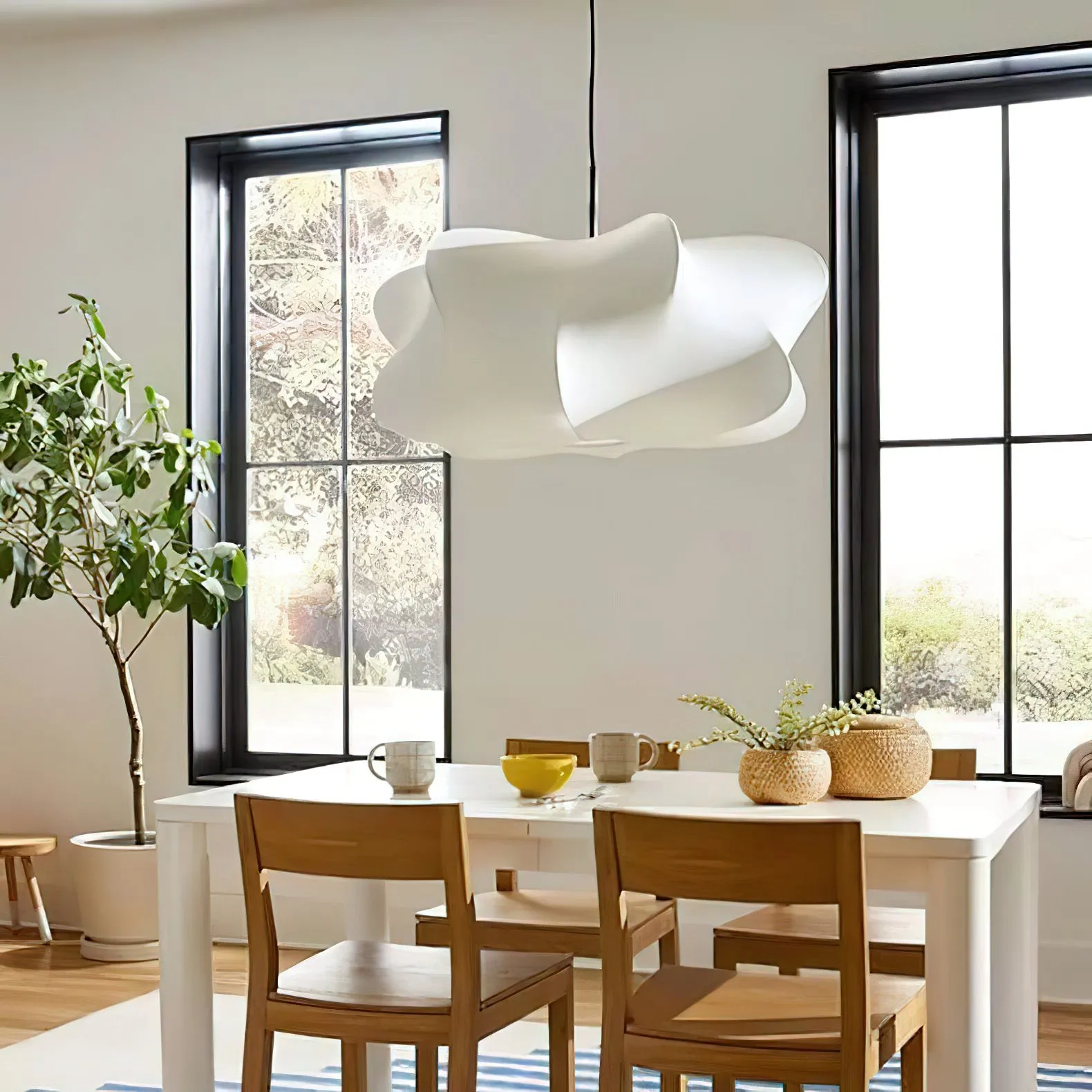 Sleek Modern Pendant Light - Adjustable Suspension for Dining Rooms M57