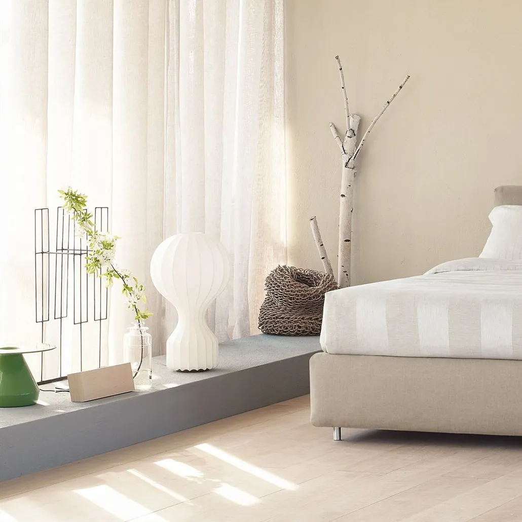 Gatto Table Lamp