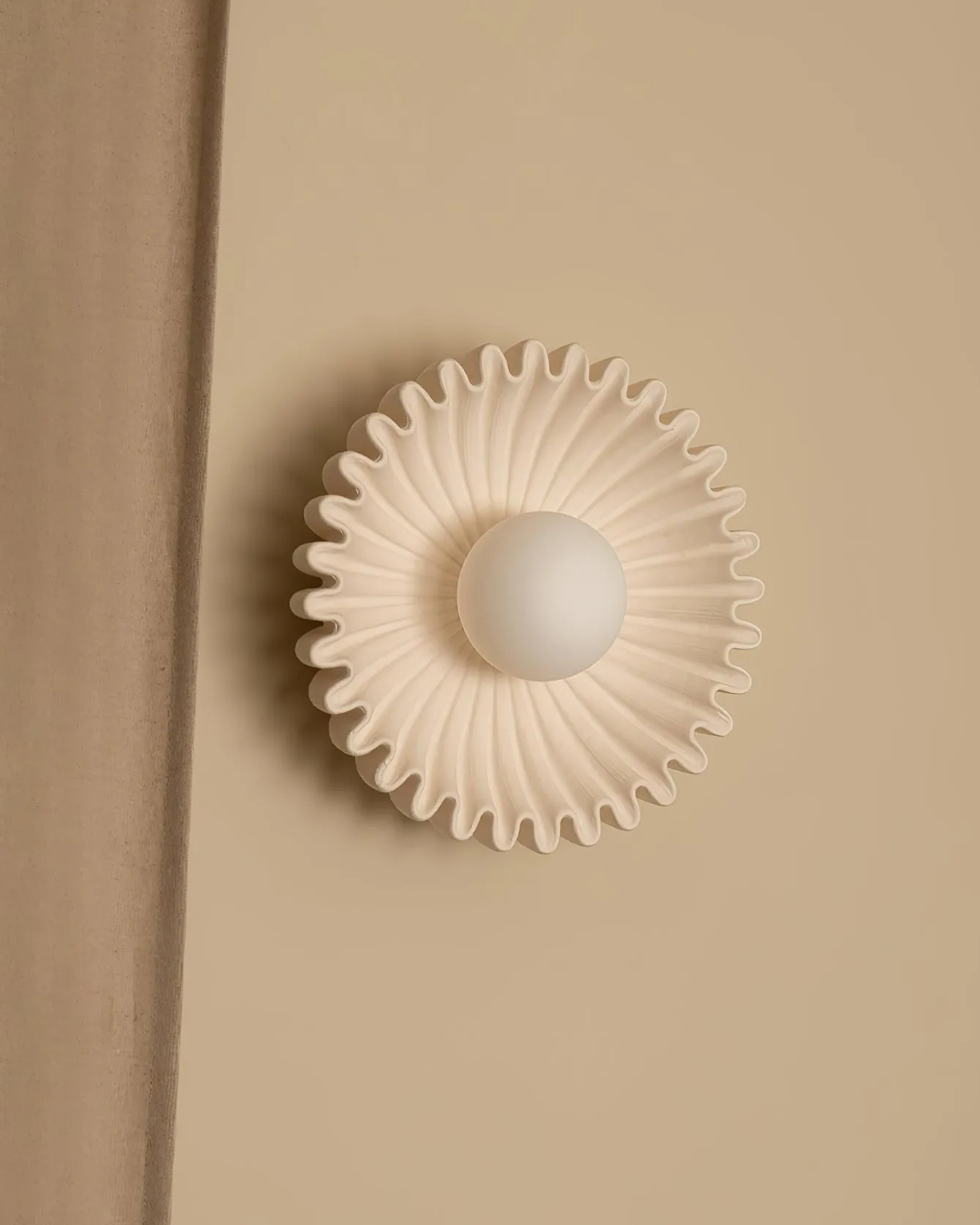 Plastic Lampshade Ceramic Flower Wall lamp M184