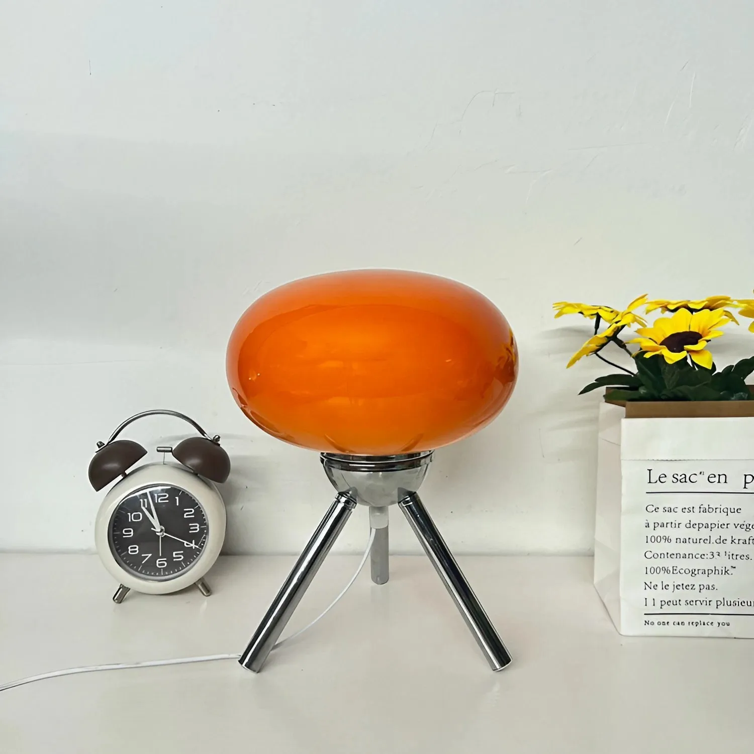 Bauhaus Tripod Glass Table Lamp S25
