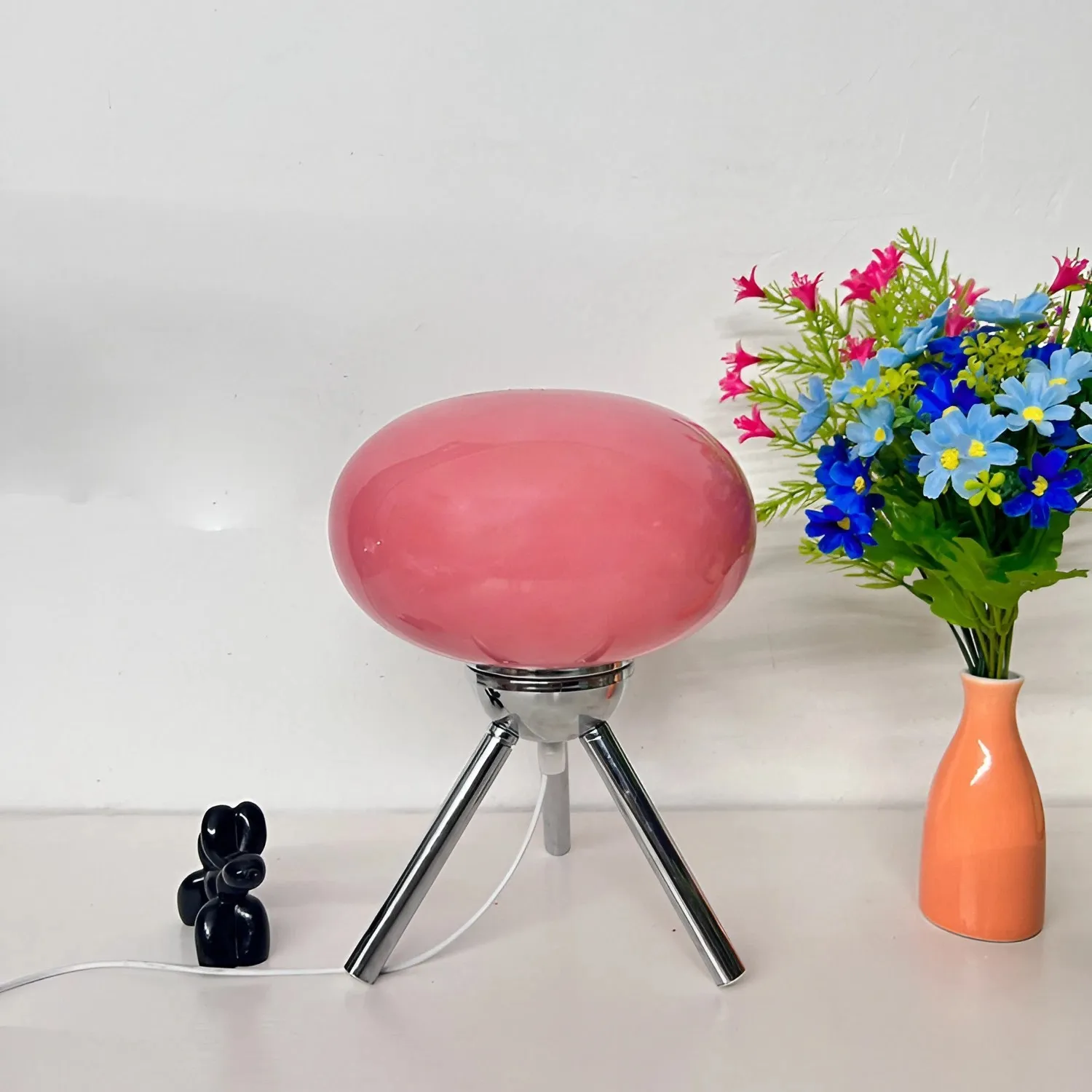 Bauhaus Tripod Glass Table Lamp S25