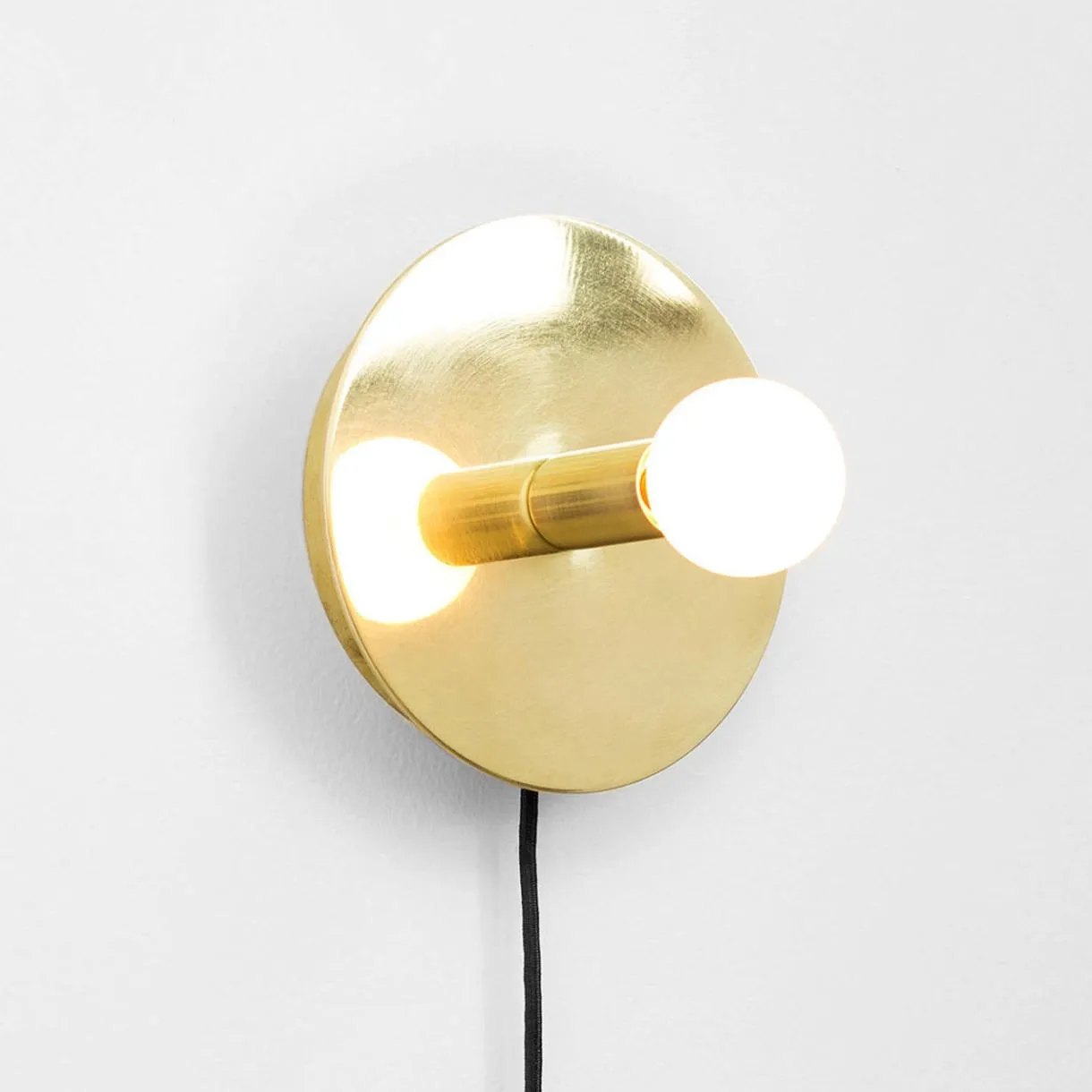 Dot Wall Lamp